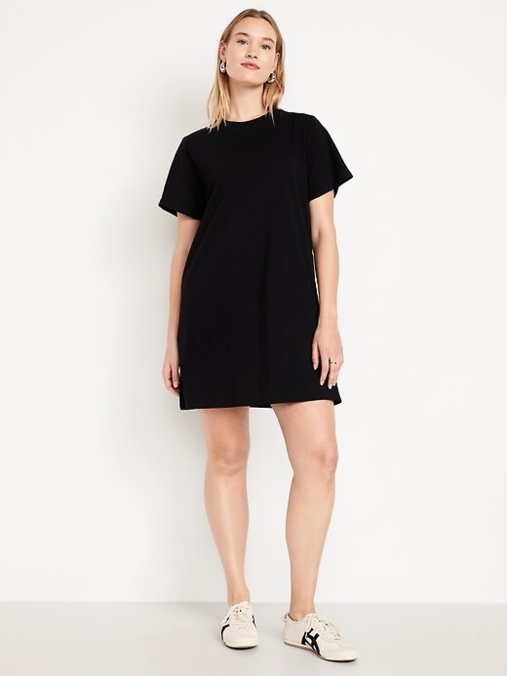 H&M Mini T-Shirt Dress 🖤